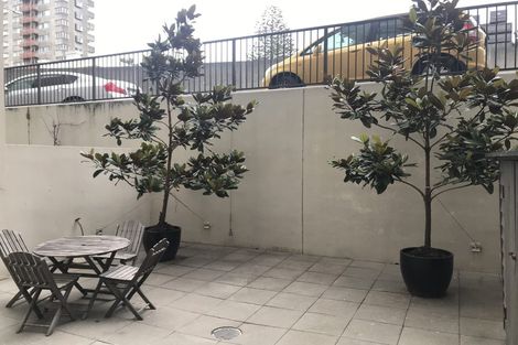 Photo of property in Augusta Apartments, 10/254 Willis Street, Te Aro, Wellington, 6011