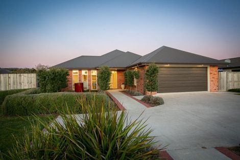 Photo of property in 16 Tiaki Way, Cambridge, 3434