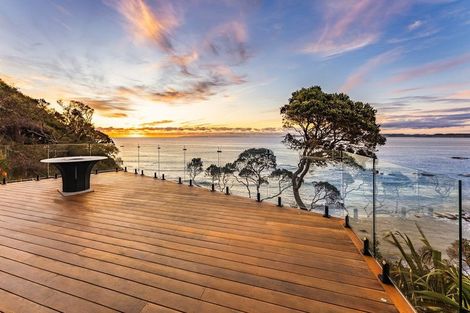 Photo of property in 57 Grand View Road, Leigh, 0985