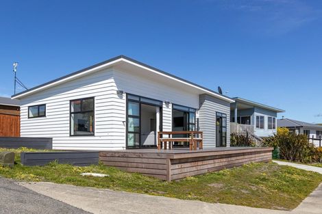 Photo of property in 36a Guthrie Crescent, Castlepoint, Tinui, 5889