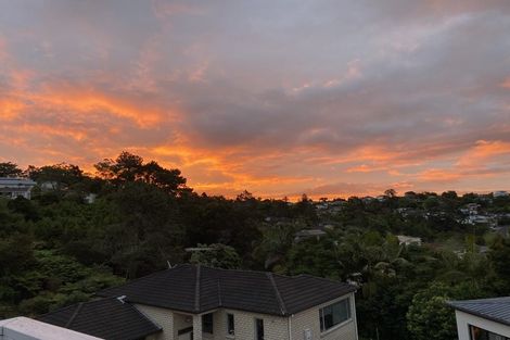 Photo of property in 147a Browns Bay Road, Browns Bay, Auckland, 0630