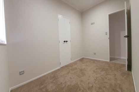 Photo of property in 28 Koroheke Road, Takanini, 2110