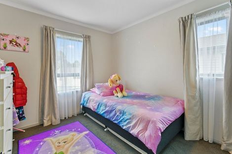 Photo of property in 76 Kaimoana Street, Weymouth, Auckland, 2103