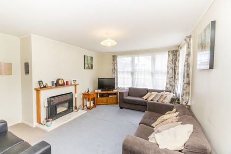 Photo of property in 21 Hinau Street, Tawa, Wellington, 5028