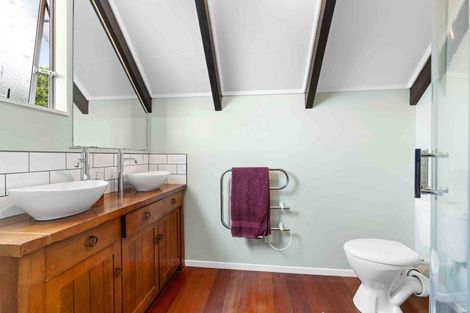 Photo of property in 15 Carlton Terrace, Westown, New Plymouth, 4310