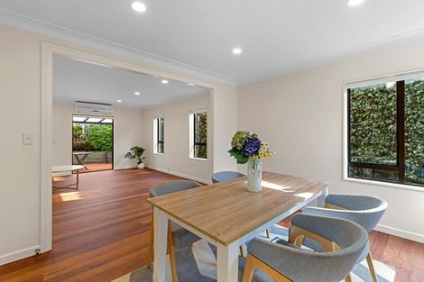 Photo of property in 2/11 Gordon Avenue, Forrest Hill, Auckland, 0620