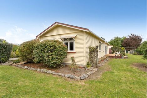 Photo of property in 47 Donalds Road, Upper Plain, Masterton, 5888