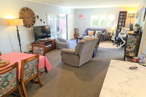 Photo of property in 105 Nikau Close, Matarangi, Whitianga, 3592