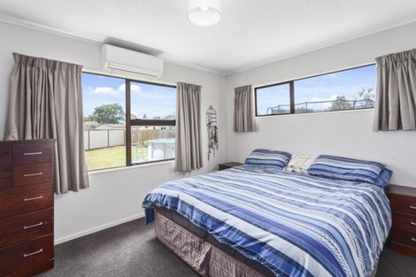 Photo of property in 10 Kanuka Place, Edgecumbe, 3120