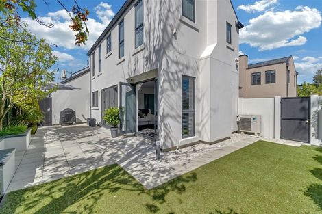 Photo of property in 118 Bishop Street, St Albans, Christchurch, 8014