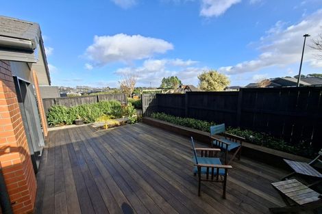Photo of property in 8 Routeburn Lane, Karaka, Papakura, 2124