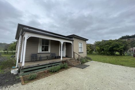Photo of property in 5 Mania Road, Awakino, Mokau, 4376
