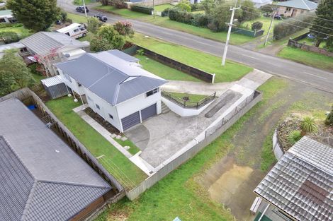 Photo of property in 4 Lorenzen Bay Road, Raglan, 3225