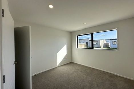 Photo of property in 15b Poruru Close, Papakura, 2110