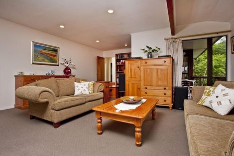 Photo of property in 20 Trelawny Place, Hillcrest, Auckland, 0627