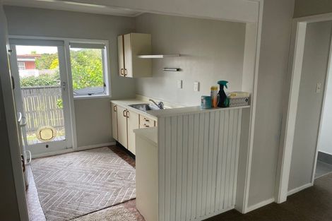 Photo of property in 2/52 Scenic Drive, Hillpark, Auckland, 2102