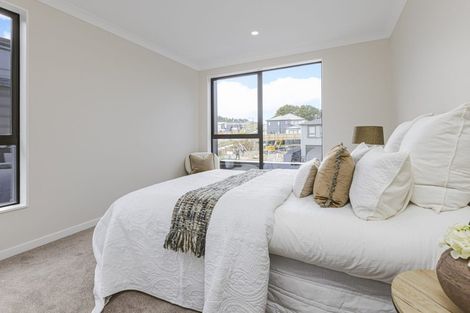 Photo of property in 3 Ridgehill Rise, Flat Bush, Auckland, 2019