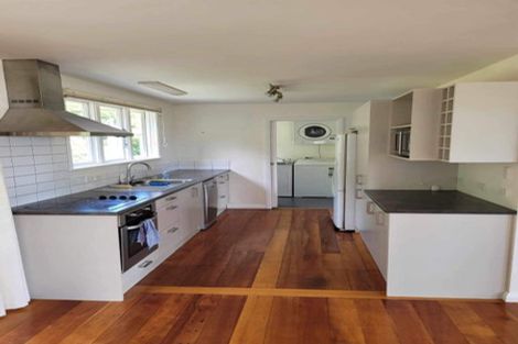 Photo of property in 19 Sidlaw Street, Strathmore Park, Wellington, 6022