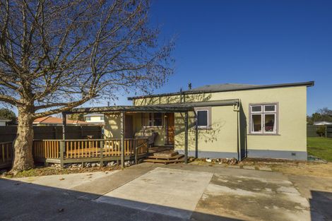 Photo of property in 6 Duff Crescent, Highbury, Palmerston North, 4412