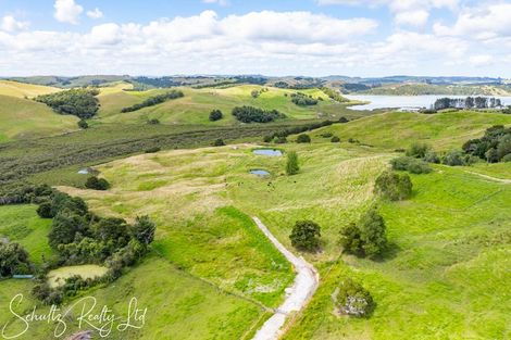 Photo of property in 215c Heatley Road, Whakapirau, 0583