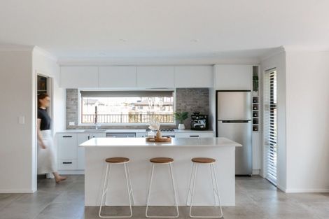 Photo of property in 51 Manawa Road, Papamoa Beach, Papamoa, 3118