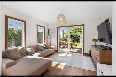 Photo of property in 62 Stapletons Road, Richmond, Christchurch, 8013