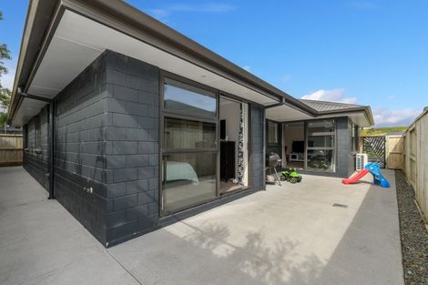 Photo of property in 45 Awataha Crescent, Pyes Pa, Tauranga, 3110