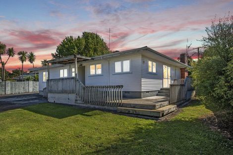Photo of property in 17 Tui Crescent, Maunu, Whangarei, 0110