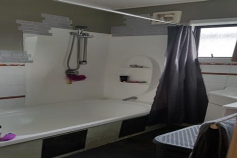 Photo of property in 3 Gardiner Grove, Wainuiomata, Lower Hutt, 5014