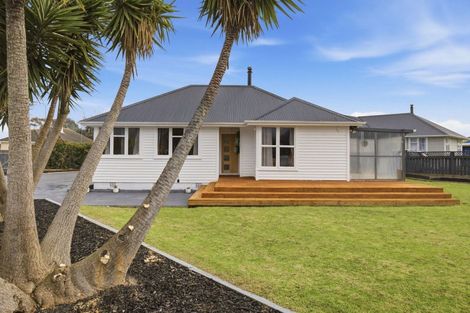 Photo of property in 97 Carlton Avenue, Tawhero, Whanganui, 4501