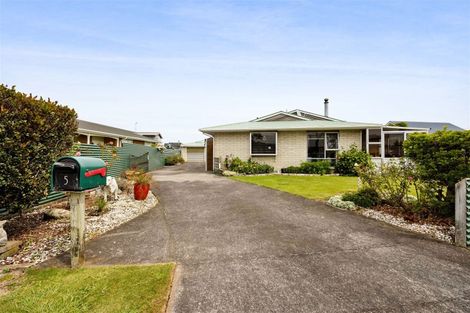 Photo of property in 5 Green Lane, Hawera, 4610
