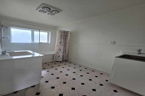 Photo of property in 10/14 Seaview Terrace, Mount Albert, Auckland, 1025