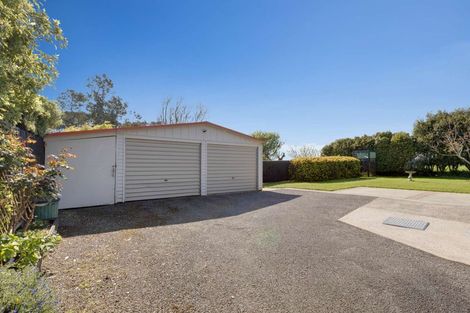 Photo of property in 286 Kawiu Road, Levin, 5510