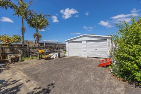 Photo of property in 8 Afton Place, Ranui, Auckland, 0612