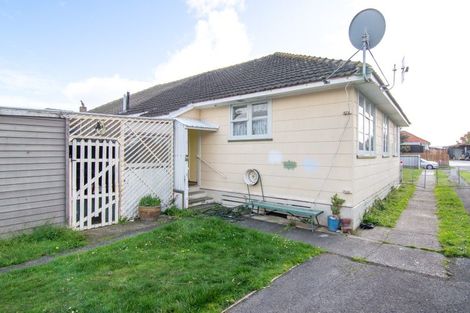 Photo of property in 99 Clyde Crescent, Roslyn, Palmerston North, 4414