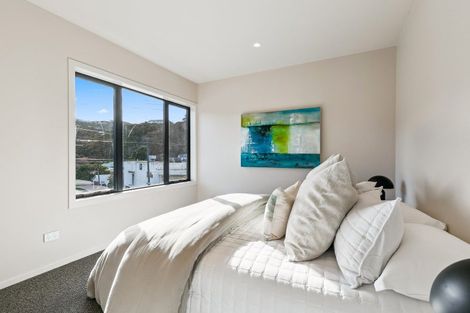 Photo of property in 365b Karori Road, Karori, Wellington, 6012