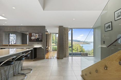 Photo of property in 56 Governors Bay Road, Cass Bay, Lyttelton, 8971