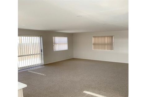 Photo of property in 76 Totara Meadows Court, Wiri, Auckland, 2104
