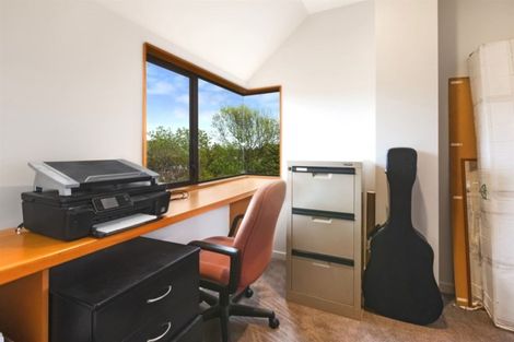 Photo of property in 62b Ngaio Road, Waikanae, 5036