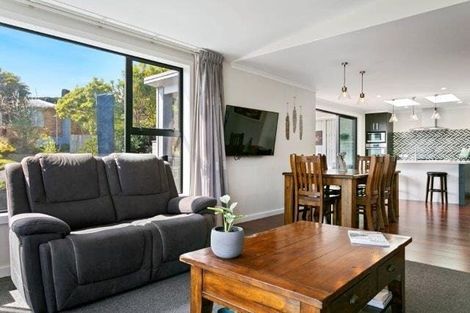 Photo of property in 206a Lake Terrace, Hilltop, Taupo, 3330