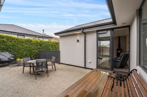 Photo of property in 12 Sapphire Spring Rise, Wanaka, 9305