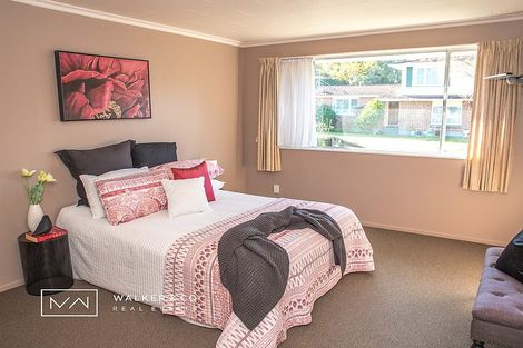 Photo of property in 5 Flavia Grove, Clouston Park, Upper Hutt, 5018