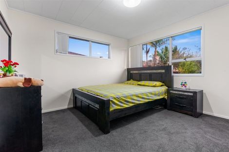 Photo of property in 1/32 Boundary Road, Clover Park, Auckland, 2019