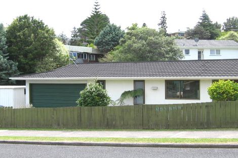 Photo of property in 168 Weatherly Road, Torbay, Auckland, 0630