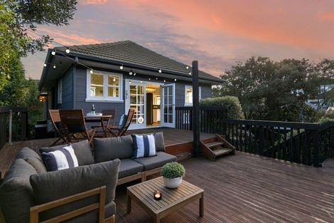 Photo of property in 14 Cecil Road, Tawa, Wellington, 5028