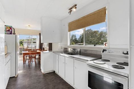 Photo of property in 11 Murillo Place, Henderson, Auckland, 0612