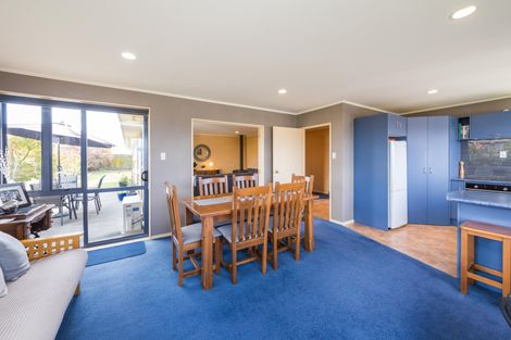 Photo of property in 84 Parnell Heights, Kelvin Grove, Palmerston North, 4414