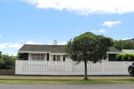 Photo of property in 55 Arnold Street, Sumner, Christchurch, 8081