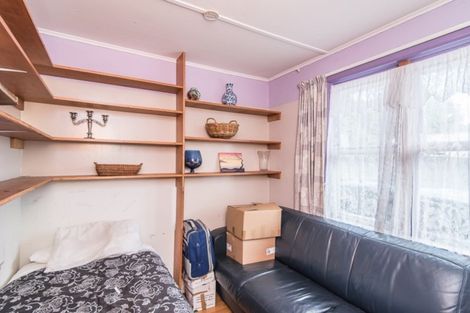 Photo of property in 12 Brazier Grove, Paraparaumu, 5032