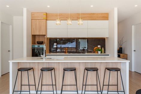 Photo of property in 10 Cutfield Lane, Kumeu, 0810